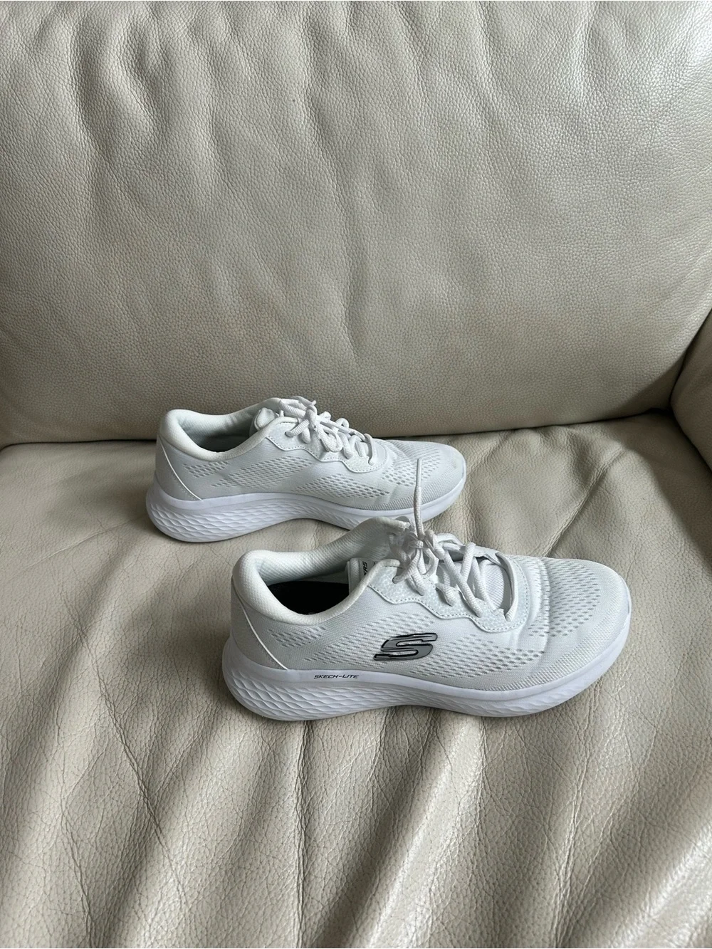 Women's Skechers All-White Knit Comfort Sneakers, 7 1/2